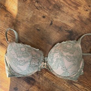 Victoria's Secret Lace Bra in Olive and Beige